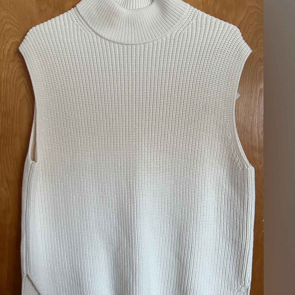 White Ribbed Sleeveless Turtleneck Sweater
